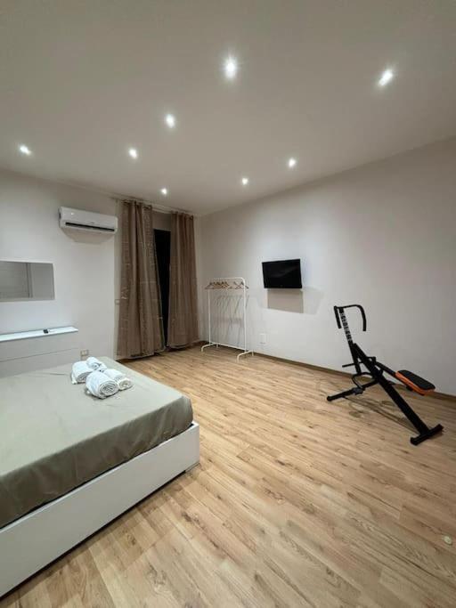 Le Rose Di Lu' Apartment Catania Bagian luar foto
